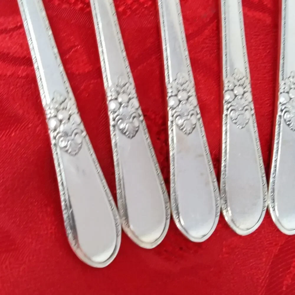 8X DF Rogers Bros ADORATION International SilverPlate Dinner Forks